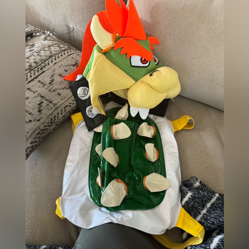 Bowser adult costume, inflatable shell with head piece